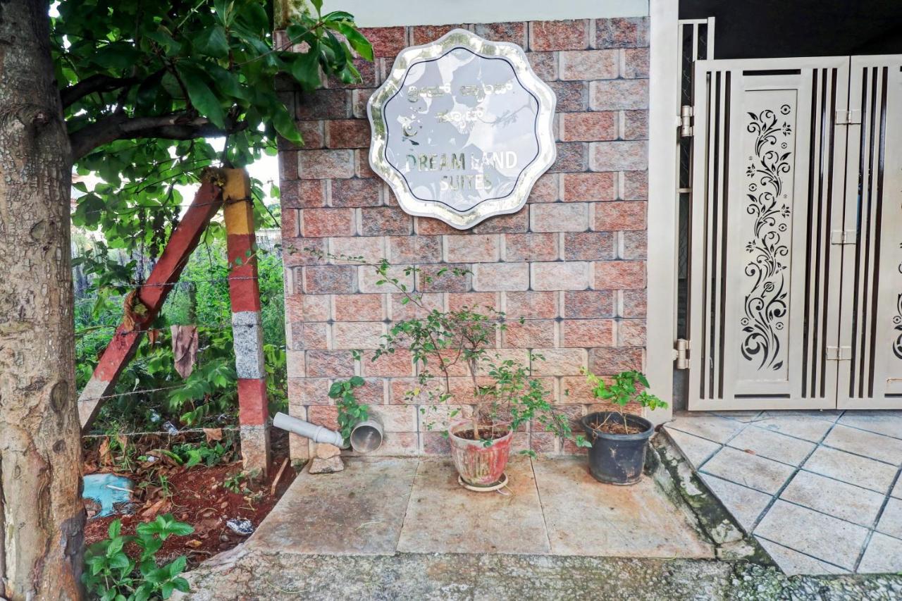 Townhouse Oak Dreamland Suites Yelahanka Exterior photo
