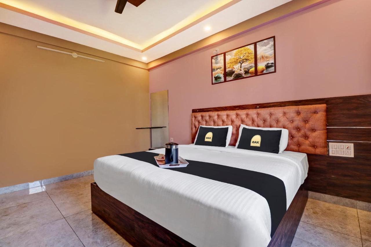Townhouse Oak Dreamland Suites Yelahanka Exterior photo