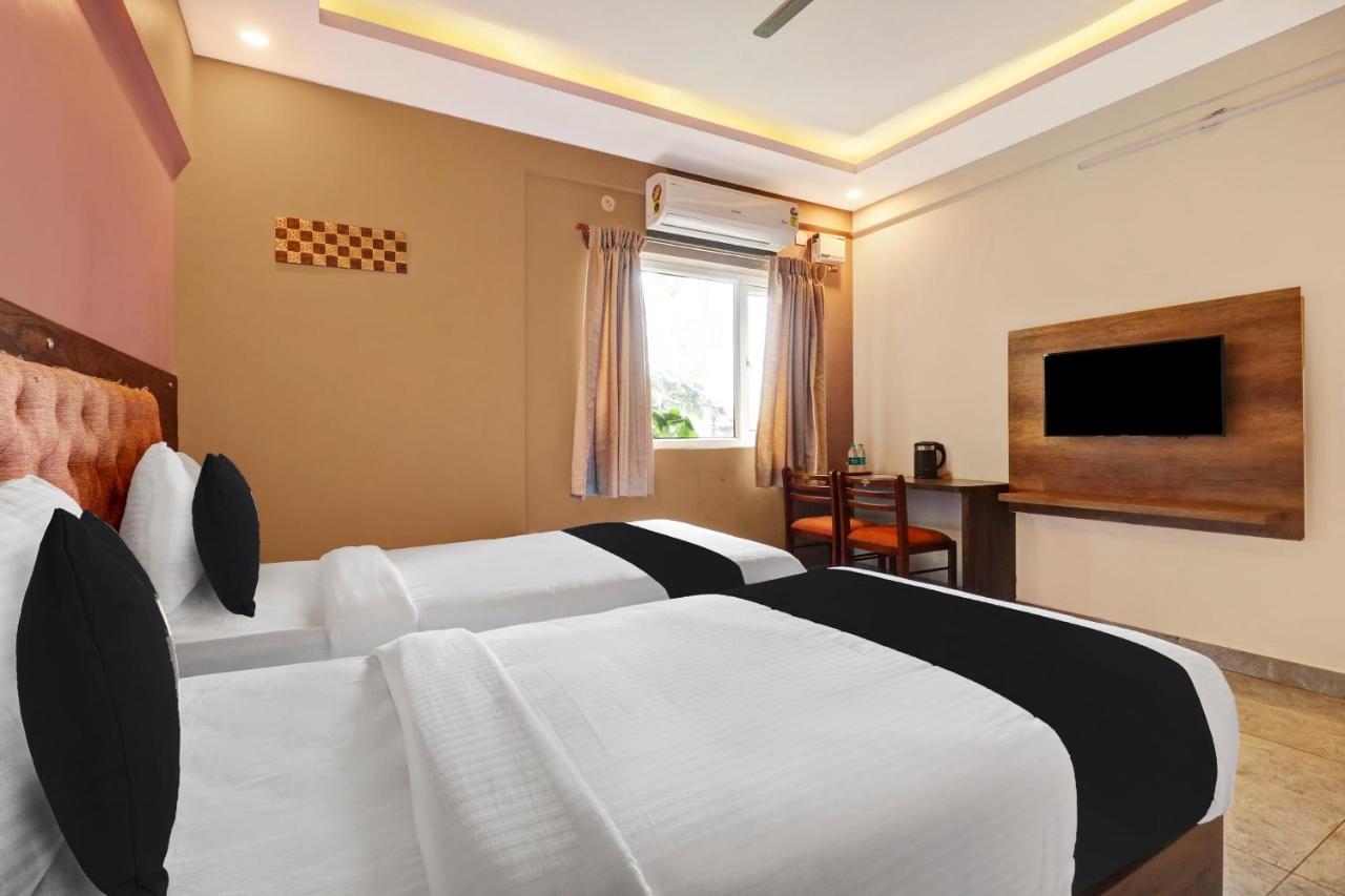 Townhouse Oak Dreamland Suites Yelahanka Exterior photo